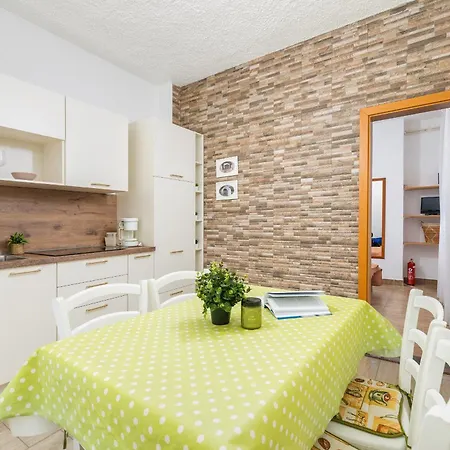 Garden House Premantura