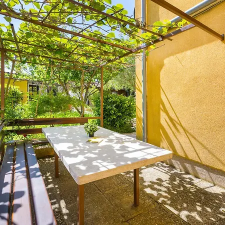 Garden House *