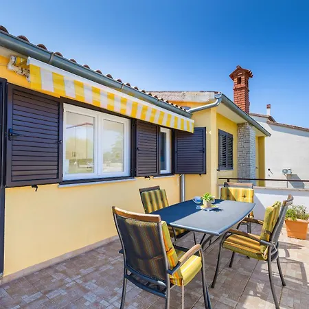 Garden House Premantura